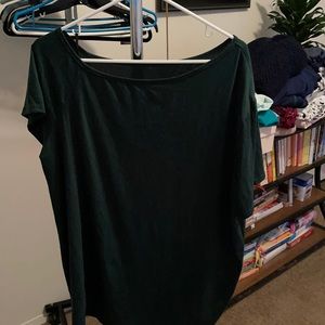 Off the shoulder emerald green t-shirt size xl